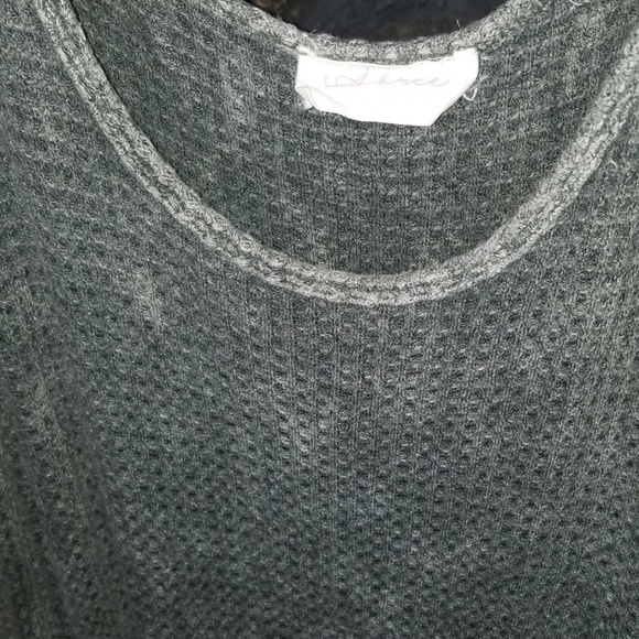 Top - Picture 3 of 4